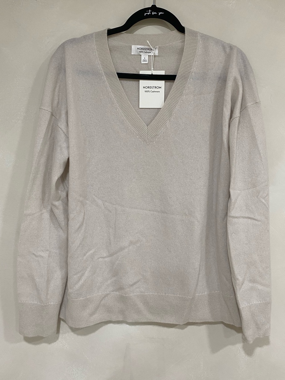 Nordstrom 100% Cashmere V-Neck Sweater Ivory Sand Large NWT